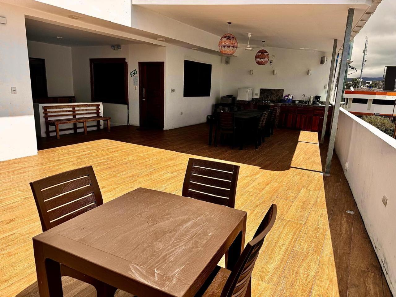 Hostal Muyuyo Пуэрто-Айора Экстерьер фото