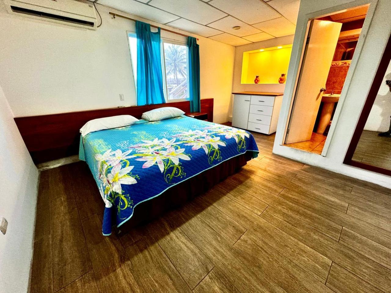 Hostal Muyuyo Пуэрто-Айора Экстерьер фото