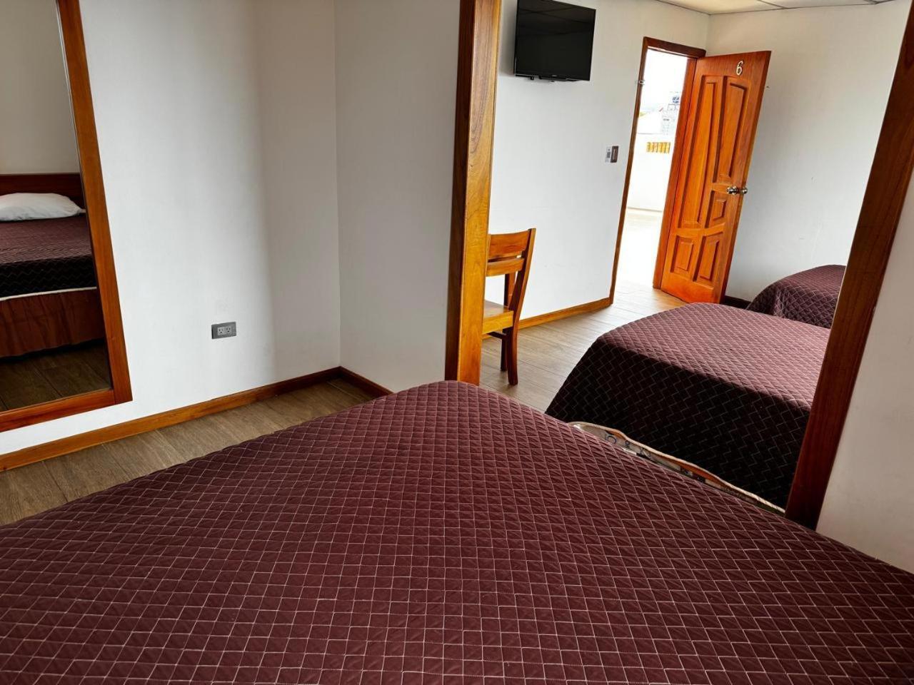 Hostal Muyuyo Пуэрто-Айора Экстерьер фото