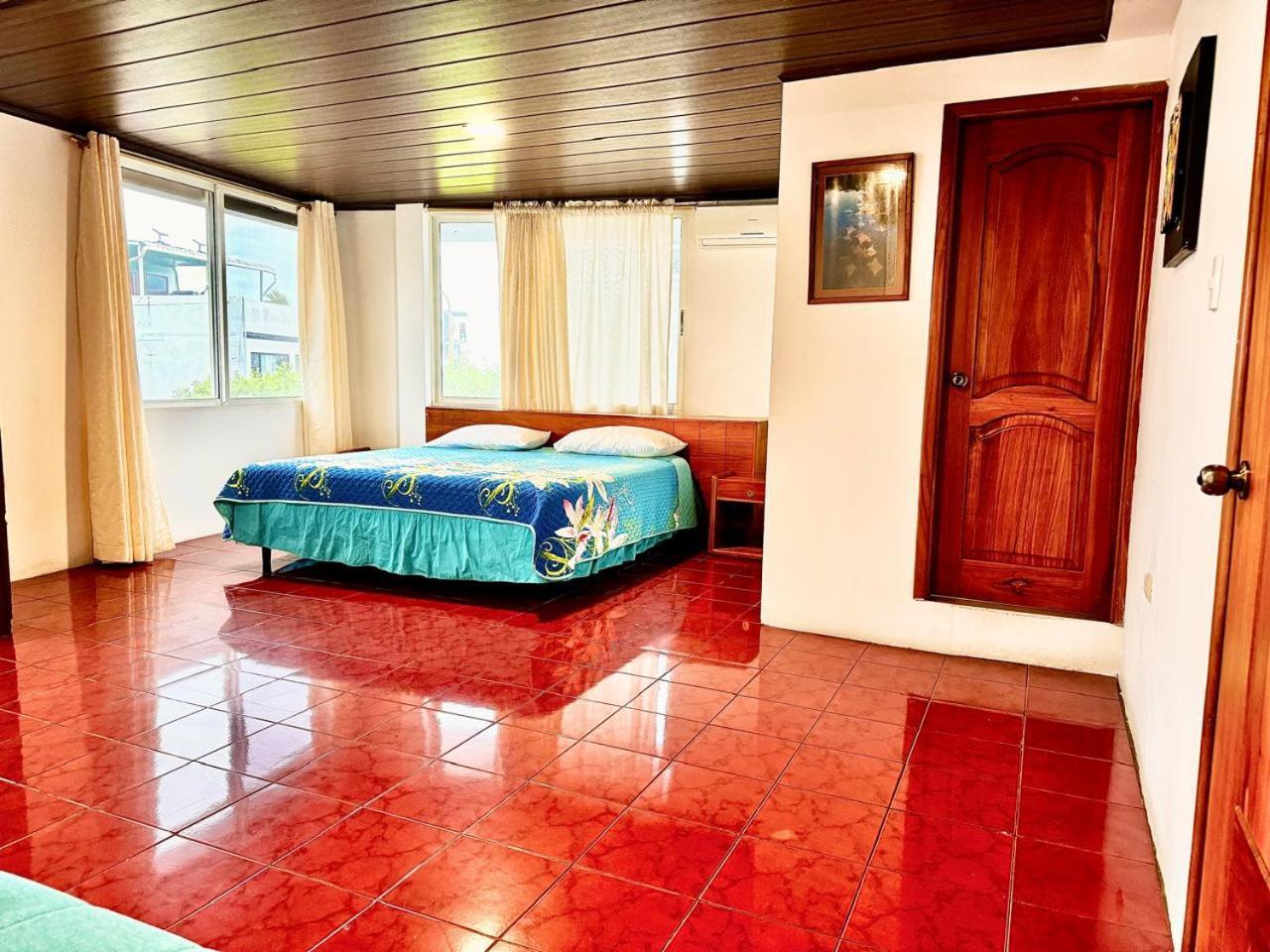 Hostal Muyuyo Пуэрто-Айора Экстерьер фото